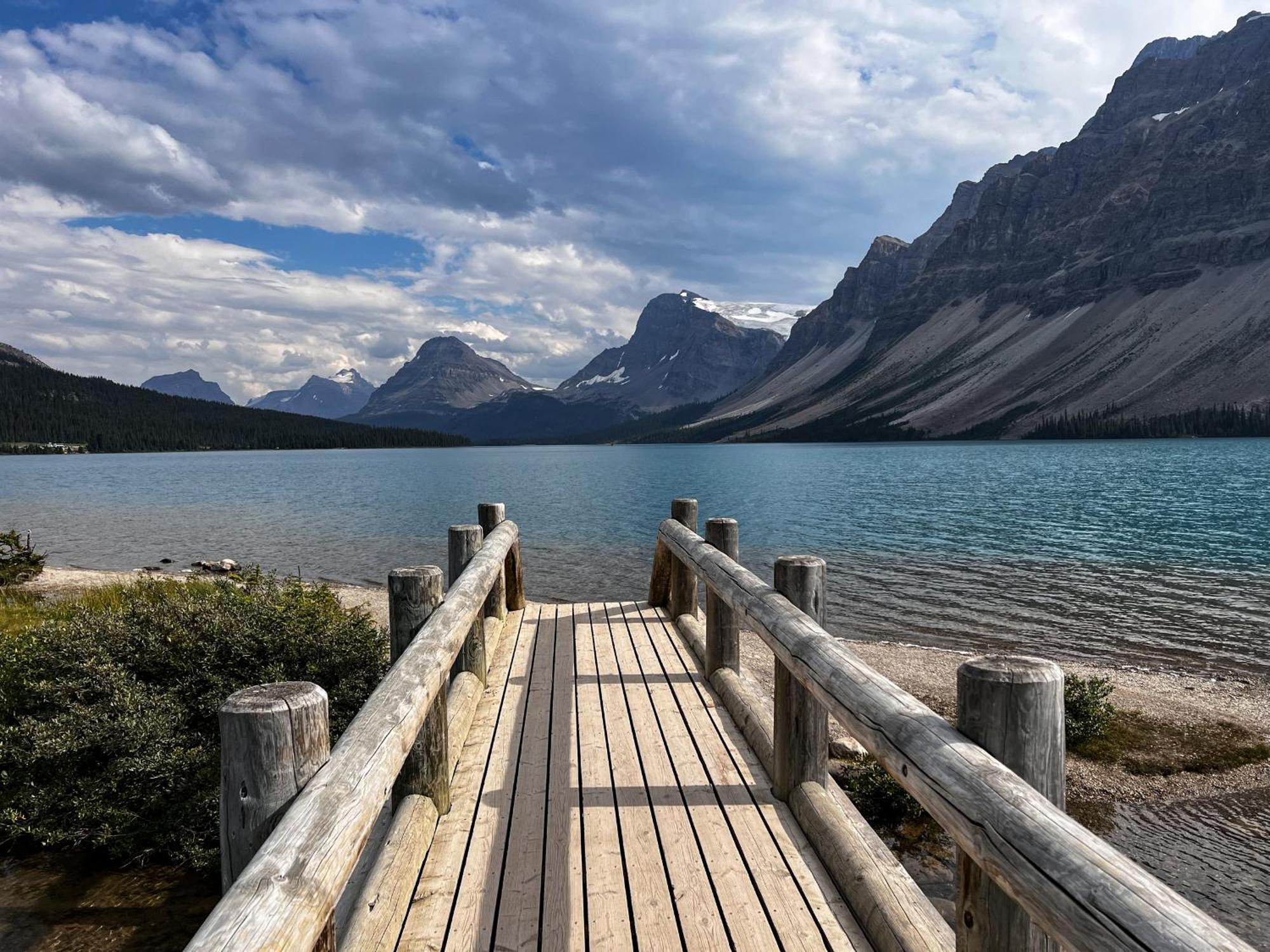 The Lodge At Bow Lake Lake Louise Exterior photo